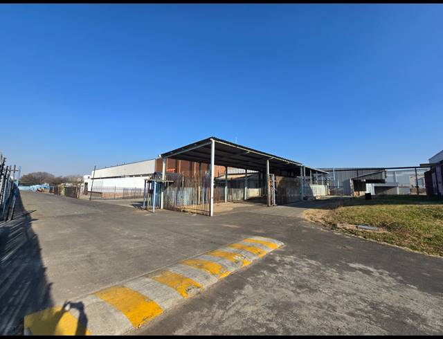 27,810M² WAREHOUSE TO LET IN ELANDSFONTEIN